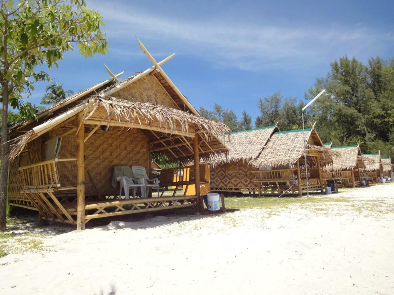 HOTEL VARIN VILLAGE KOH LIPE 2* (Thailand) - from £ 12 | HOTELMIX